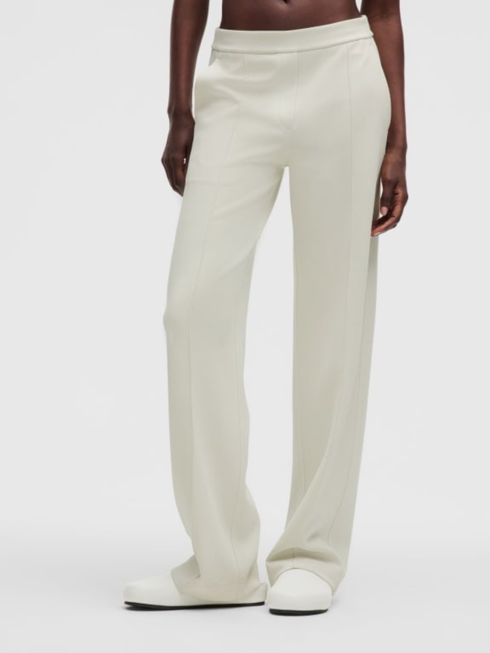 Lululemon Softstreme Pintuck Mid-Rise
Pant (Bone Color, Regular 31’’)